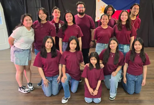 Group photo of Youth Choir.